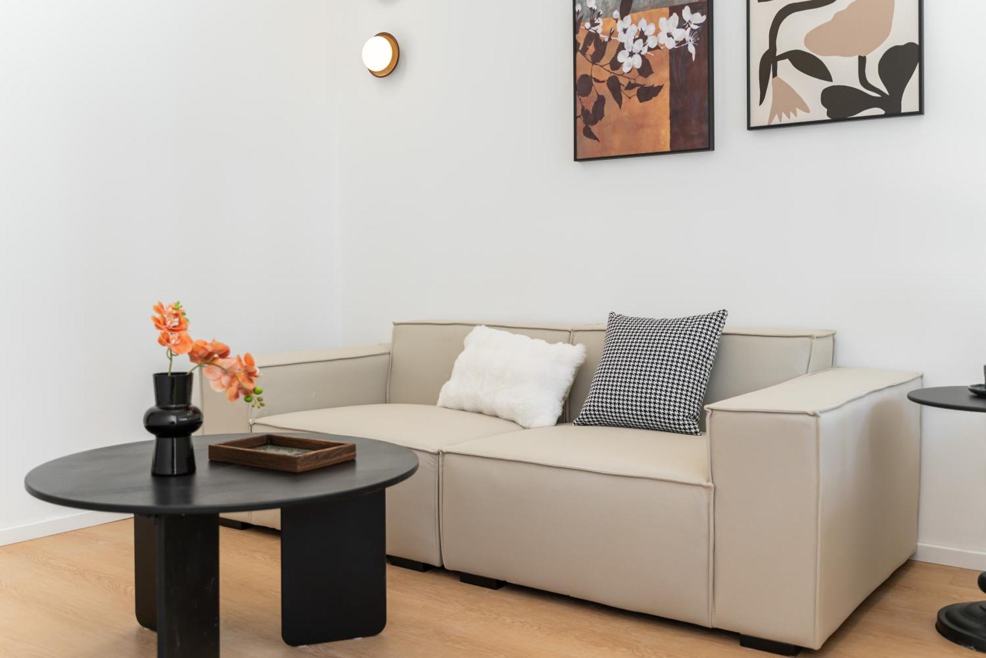 Shanghai Yi Du B&B - 150M Walk From Exit 5 Of Jiashan Road Metro Station Luaran gambar