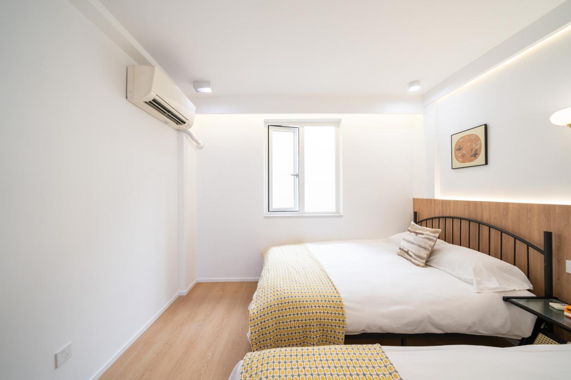 Shanghai Yi Du B&B - 150M Walk From Exit 5 Of Jiashan Road Metro Station Luaran gambar